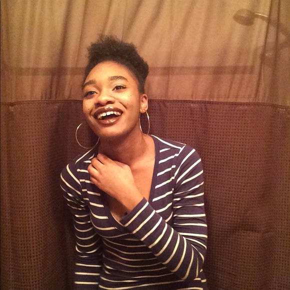 Meet your Posher, Destinee - Picture 1 of 1